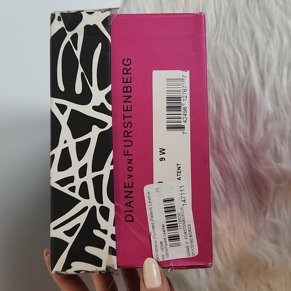 Diane Von Furstenberg bordeaux patent leather pumps - Picture 15 of 17